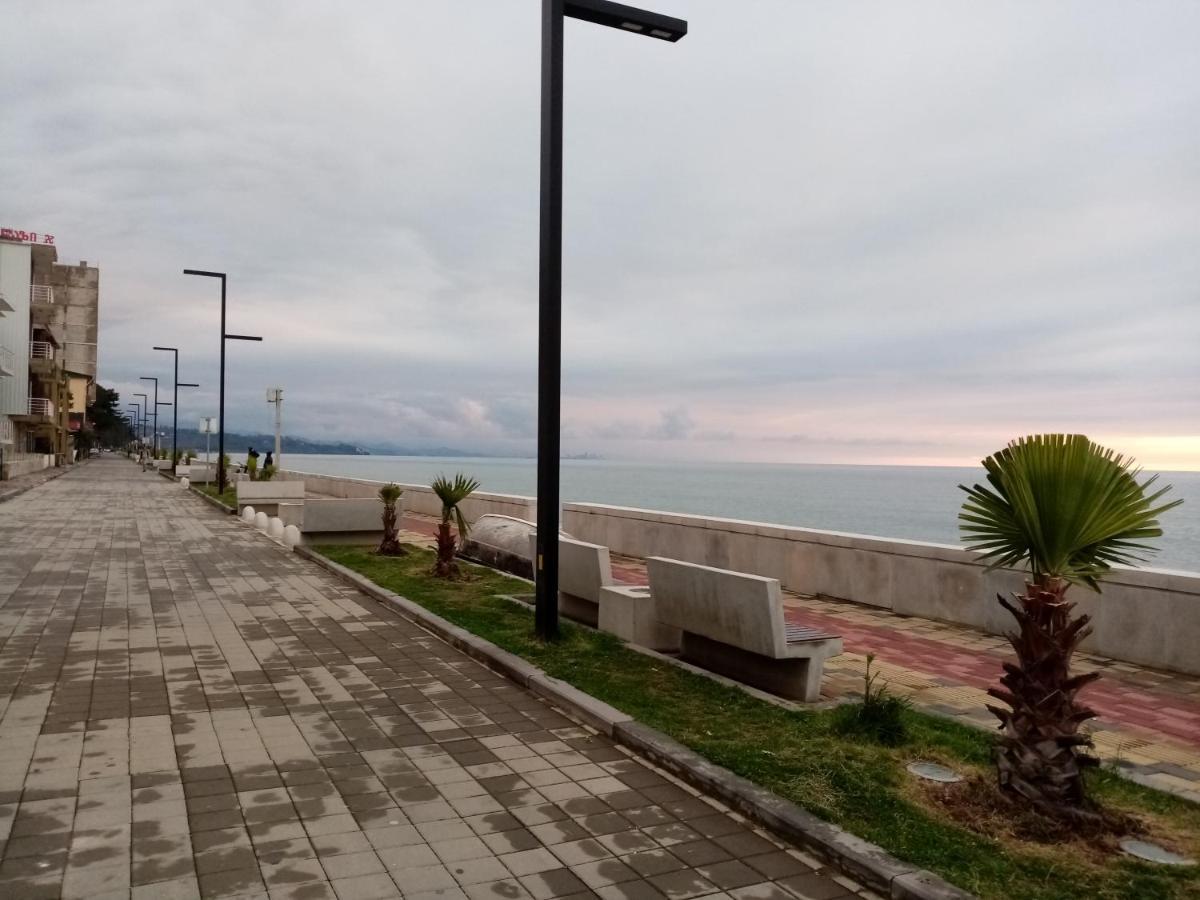 Guest House Agmashenebeli 229 Kobuleti Luaran gambar